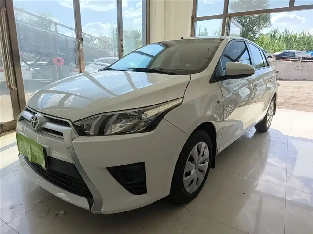 Toyota YARiS L Zhi Xuan 2015 1.5E Auto Charming Edition фото 2