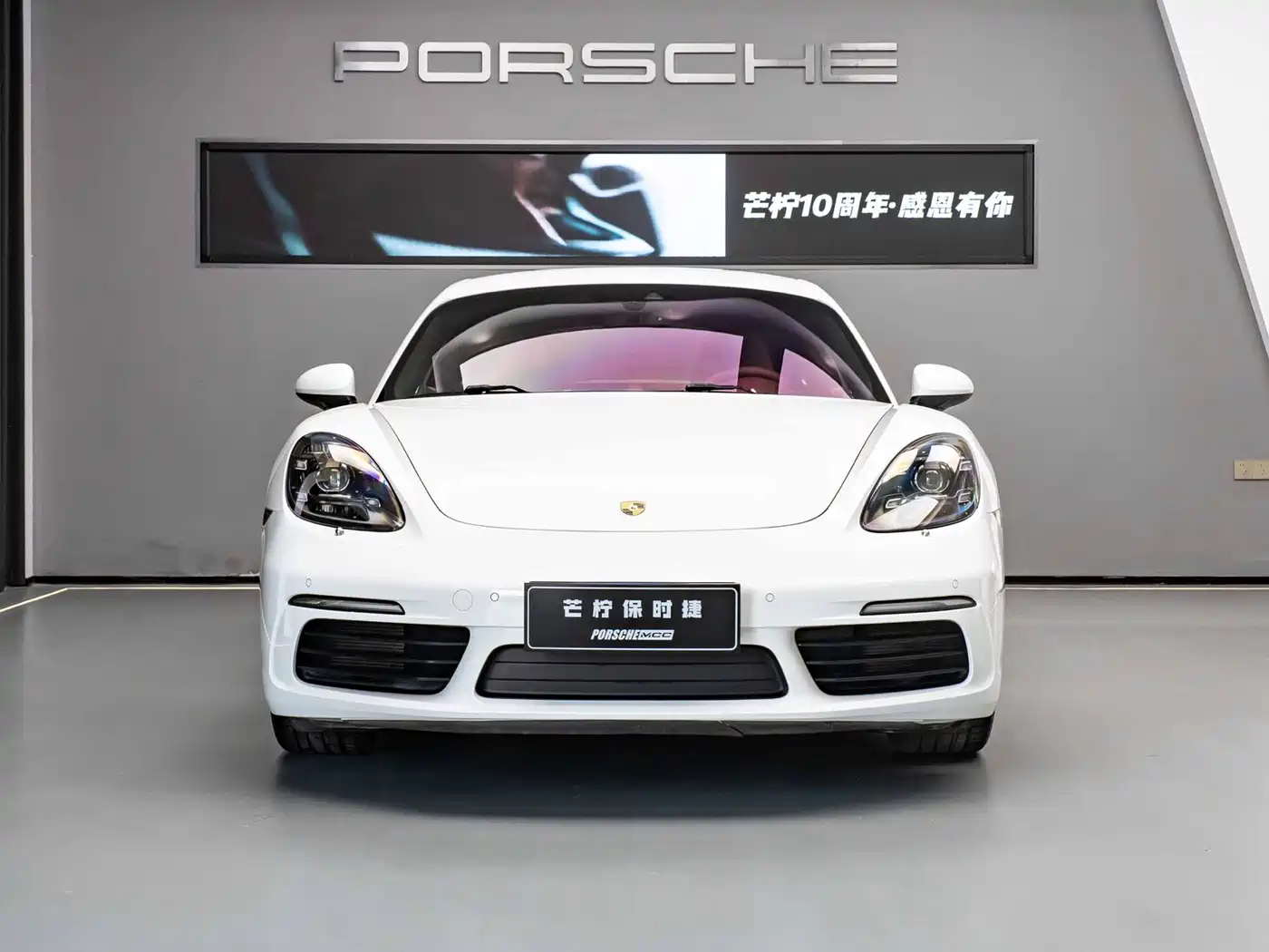 Porsche 718 2018 Cayman 2.0T фото 2