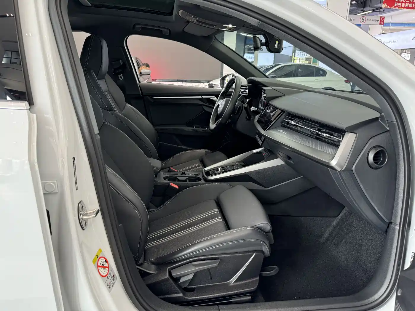 Audi A3 2023 Facelift A3L Limousine 35 TFSI Fashion Sport фото 27