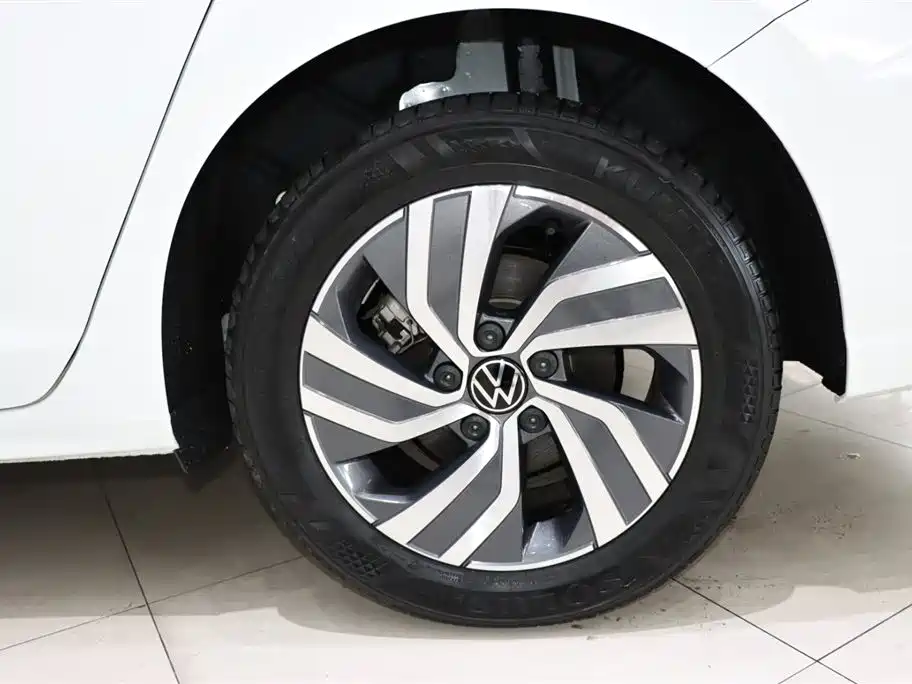 Volkswagen Bora 2023 200TSI DSG Smart Edition фото 20