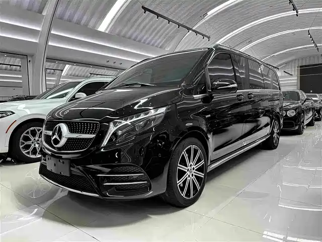 Mercedes-Benz V V 260 L, Длинная база, Люкс