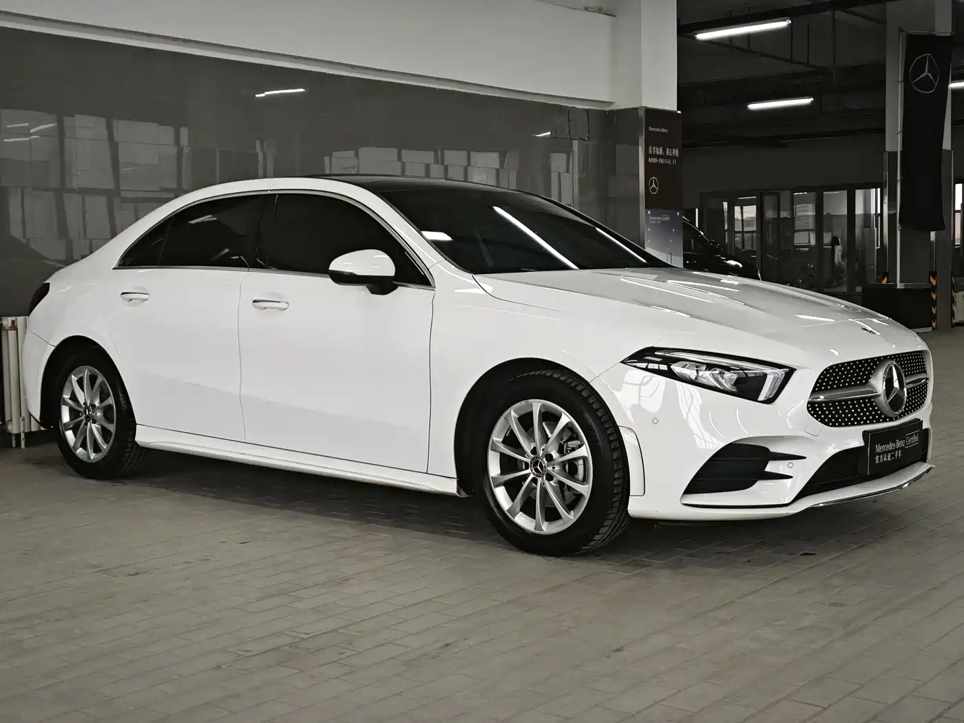 Mercedes-Benz A-Class 2022 Facelift II A 200 L Sport Sedan Fashion фото 3