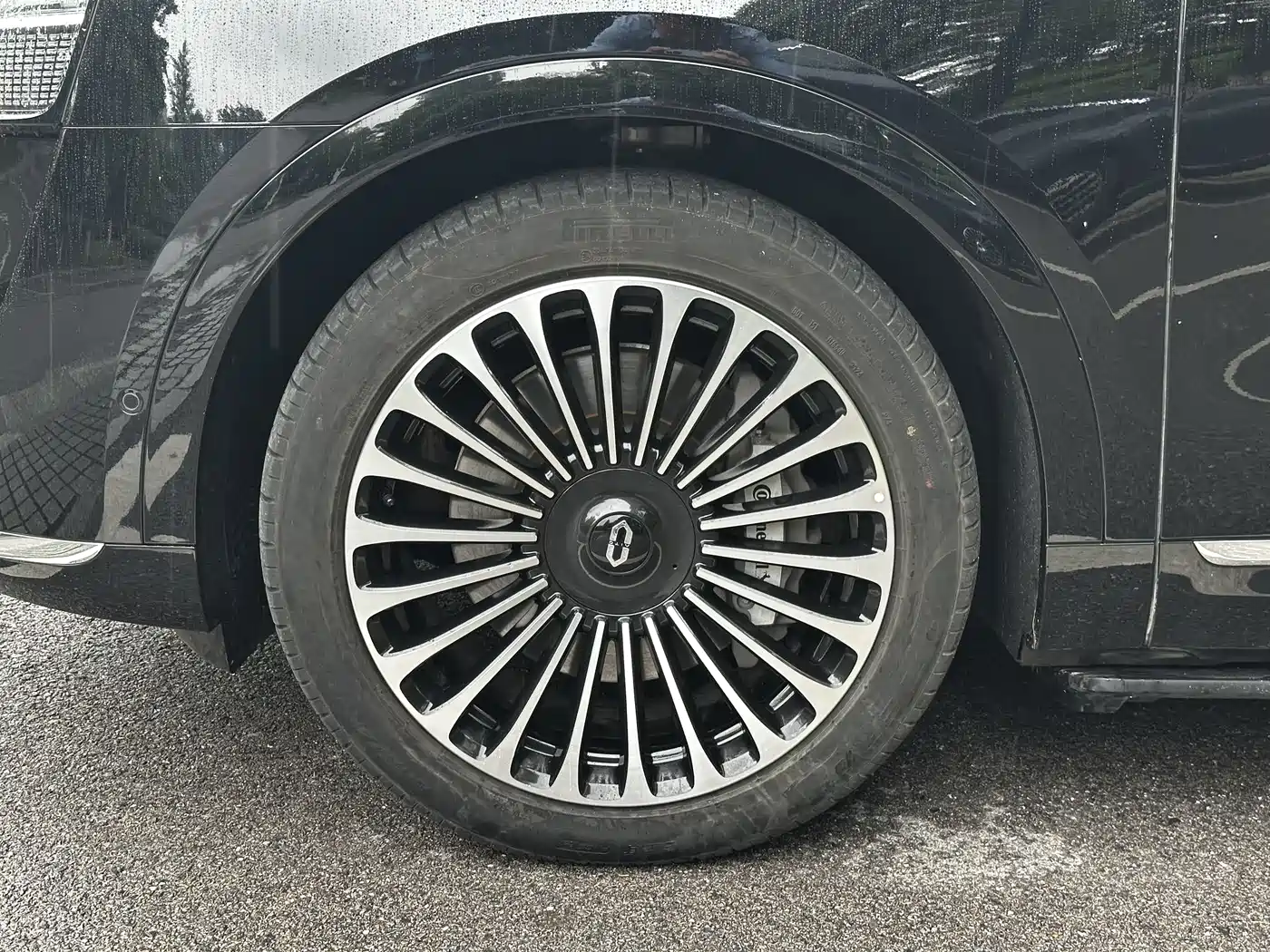 AITO Wenjie AITO M9 2024 Model Extended Range Ultra Edition 52kWh 5-Seater фото 3