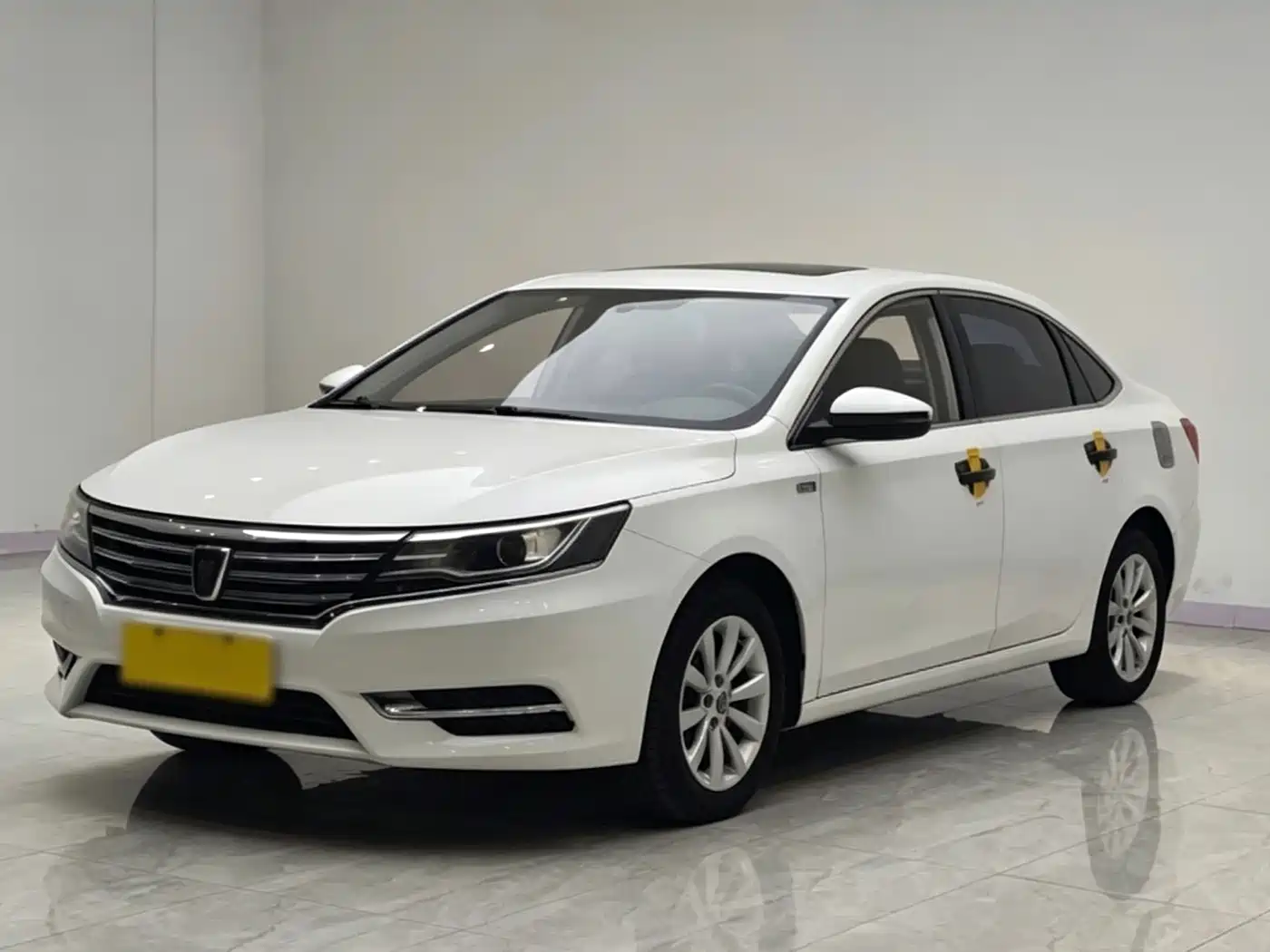 Roewe i6 2017 2017 20T Auto Internet Smart Enjoy Edition