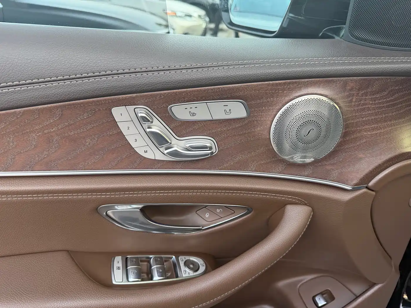 Mercedes-Benz E-Class 2021 E 300 L Luxury фото 8