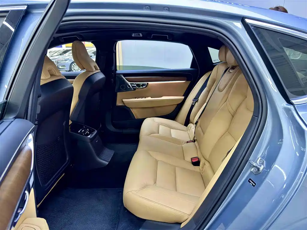 Volvo S90 Plug-in Hybrid 2019 2019 T8 E-AWD Hybrid Inscription Edition China VI