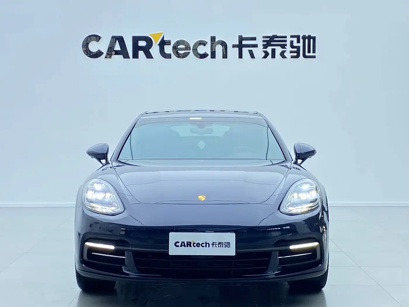Porsche Panamera 2017 Panamera 4 Executive Long Wheelbase 3.0T фото 2