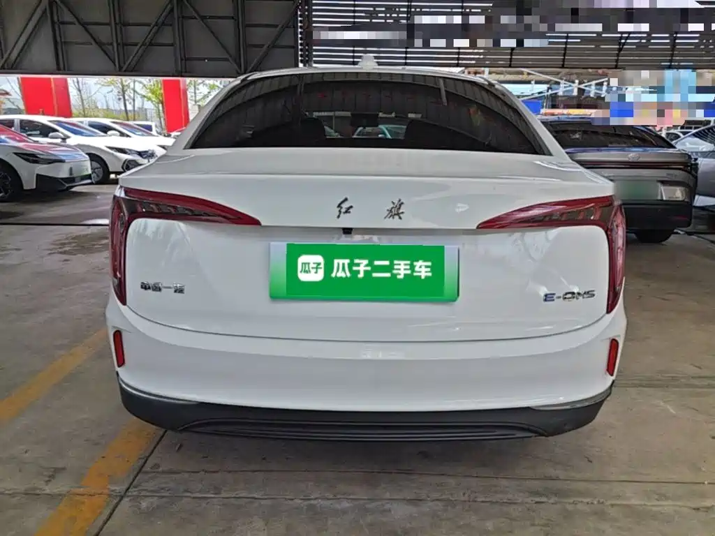 Hongqi E-QM5 2024 2023 Basic Travel Edition