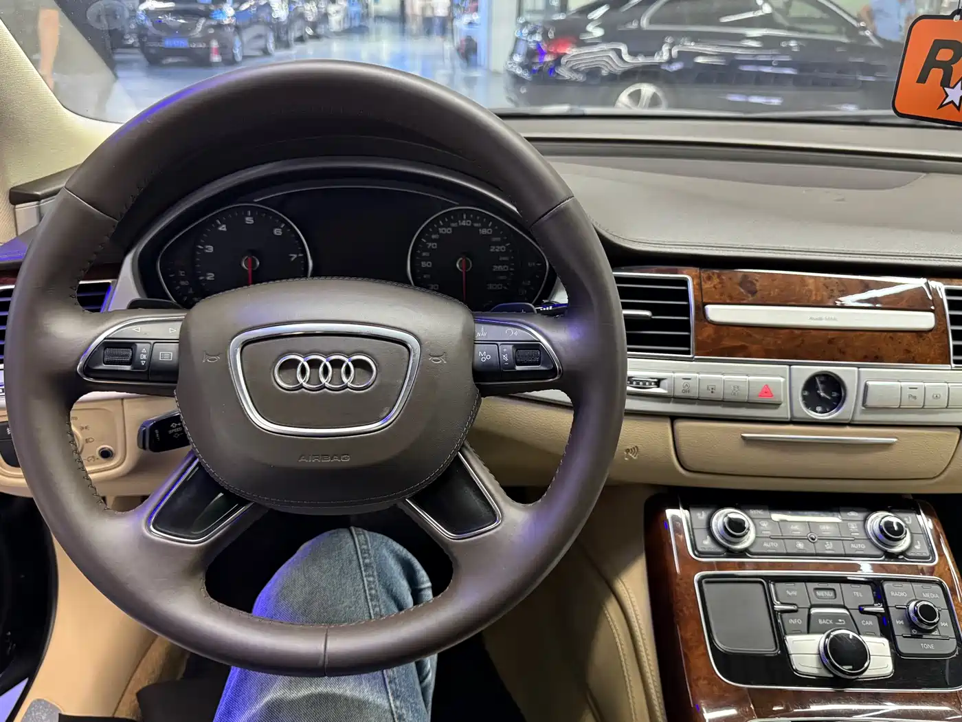 Audi A8 2013 A8L 45 TFSI quattro Luxury фото 11