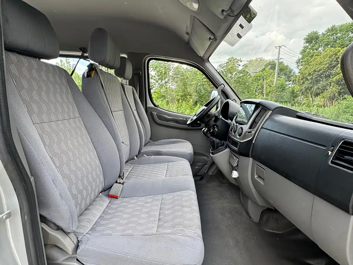 Фото 7 - Dongfeng Yufeng Yufeng