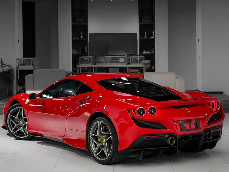 Ferrari F8 2021 2019 Tributo 3.9T V8