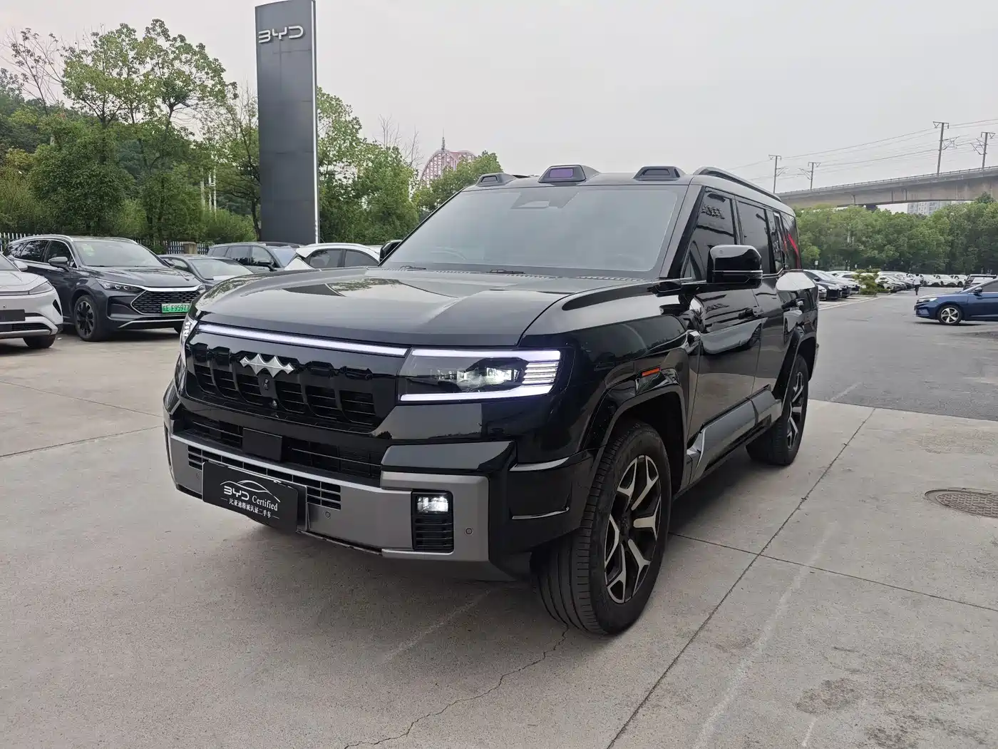 2025 Fang Cheng Bao Leopard 8