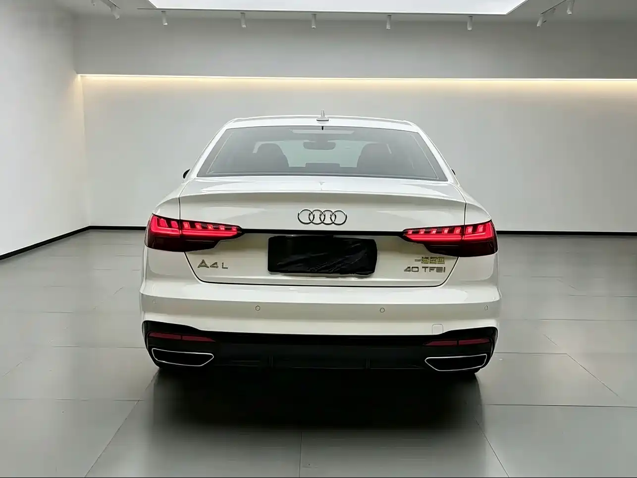 Audi A4L 2025 2 Million Celebration Edition 40 TFSI Luxury Dynamic фото 28