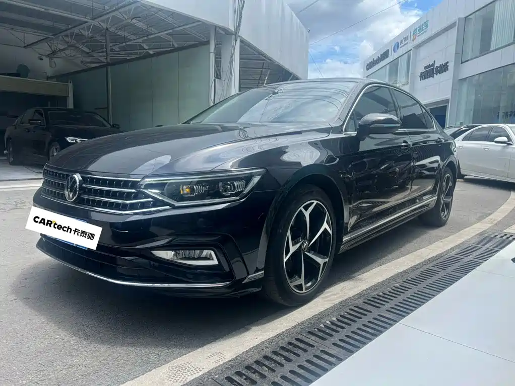 Фото 1 - Volkswagen Magotan