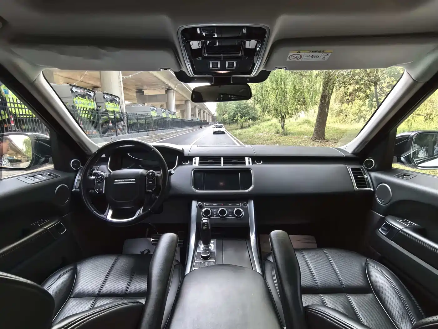 Land Rover Range Rover Sport 2016 Model 3.0 SC V6 HSE DYNAMIC фото 8