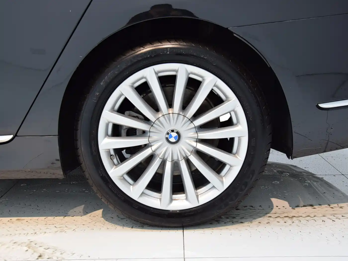 BMW 7 Series 2021 Model 730Li Luxury Package фото 25
