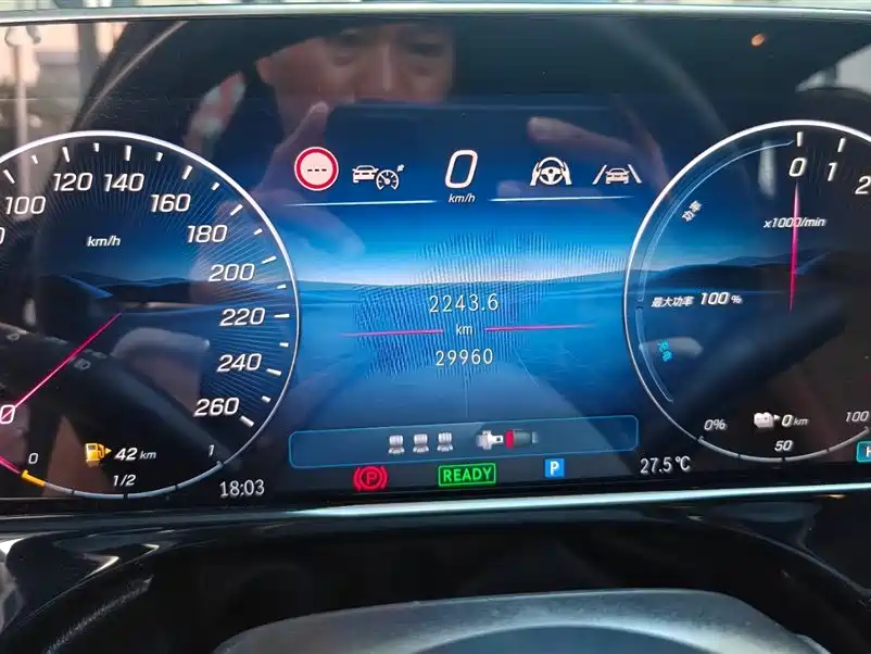Mercedes-Benz E-Class, миниатюра 19