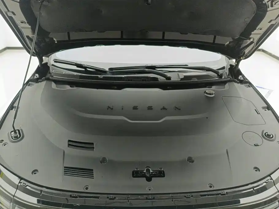 Nissan N6 2026 2025 Mid Configuration