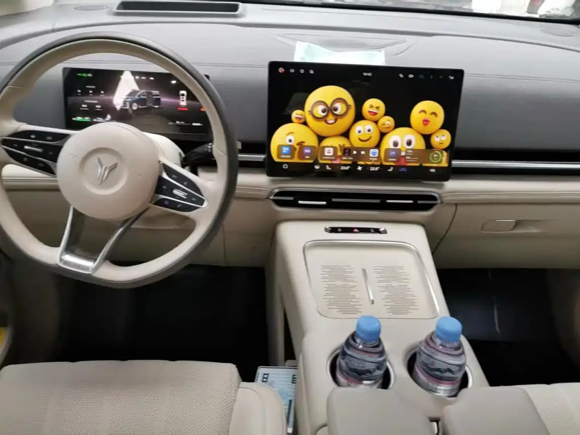 Voyah Auto Voyah Dreamer 2025 PHEV AWD Flagship Qian Kun Edition фото 7