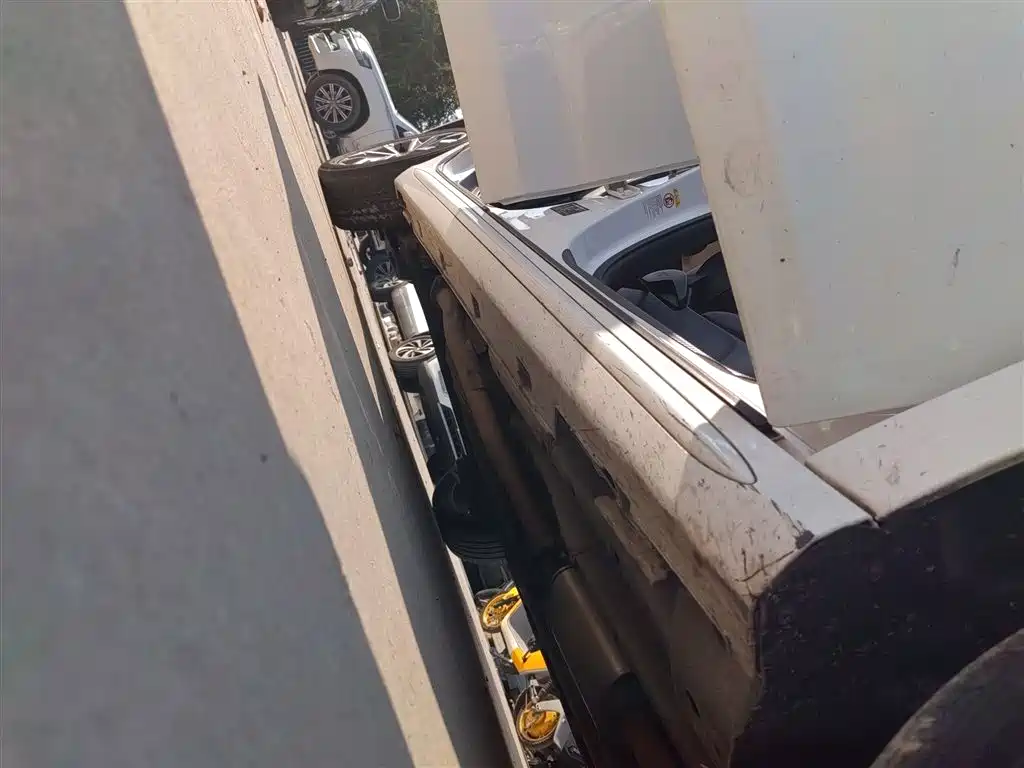 BYD Song MAX 2019 1.5T Auto Smart Connect Dynamic 7-seater China VI фото 20