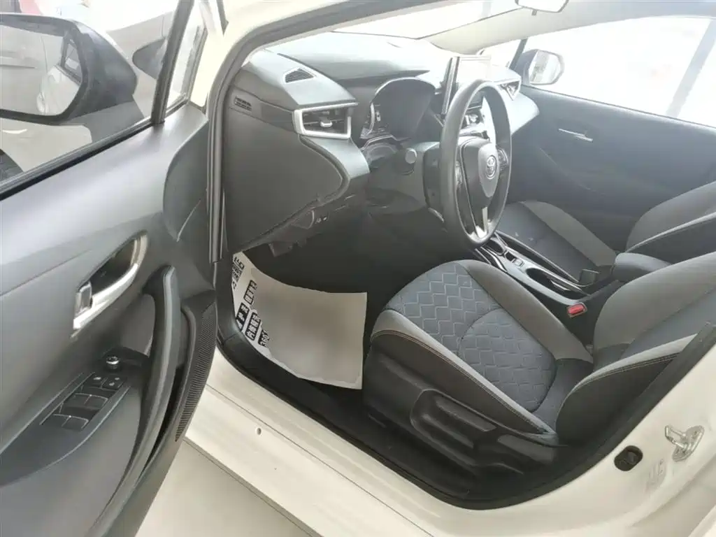 Toyota Corolla 2021 1.2T S-CVT Elite PLUS Edition фото 15