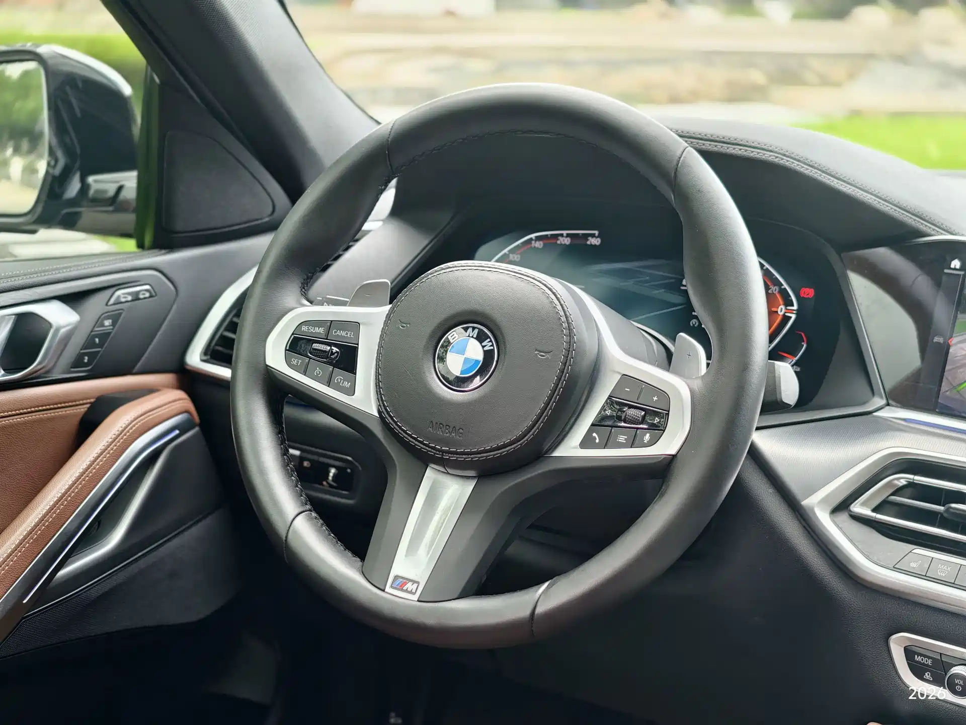 Photo 9 - BMW X6
