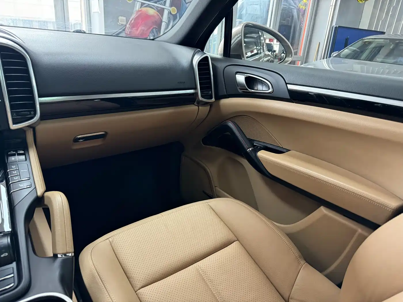 Porsche Cayenne 2015 Cayenne 3.0T фото 26