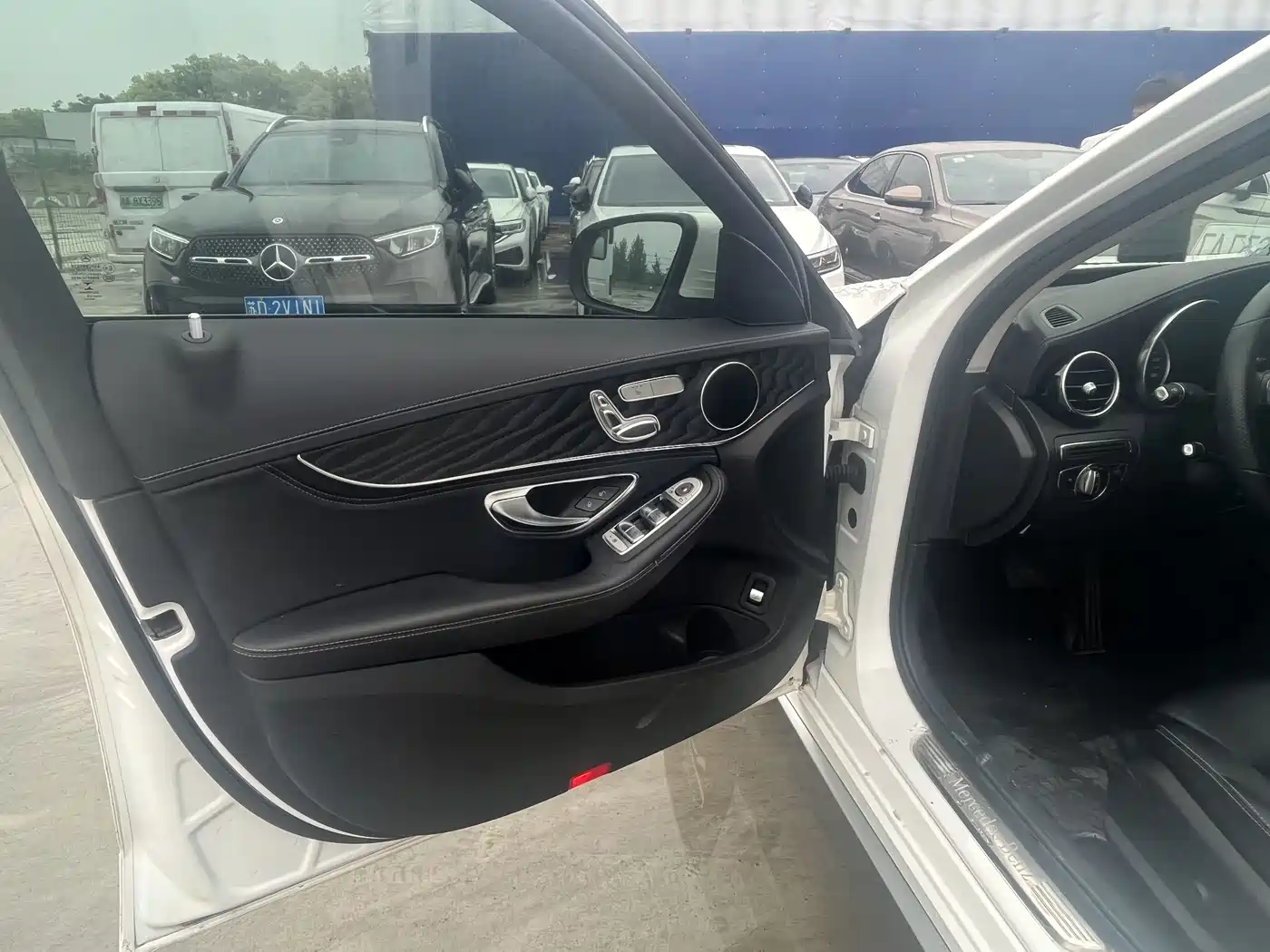Mercedes-Benz C-Class 2015 C 200 L Sport фото 7