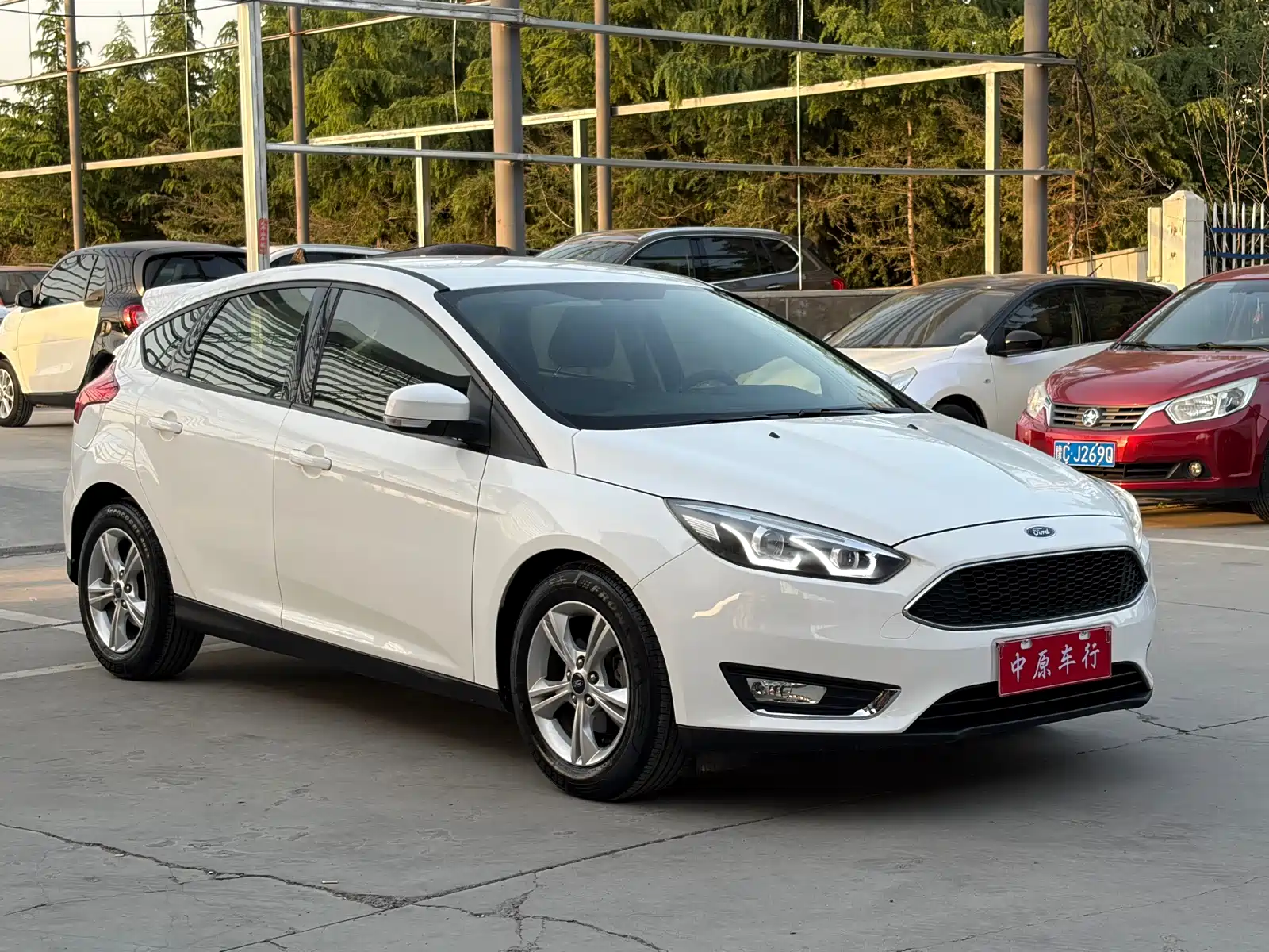 Фото 3 - Ford Focus