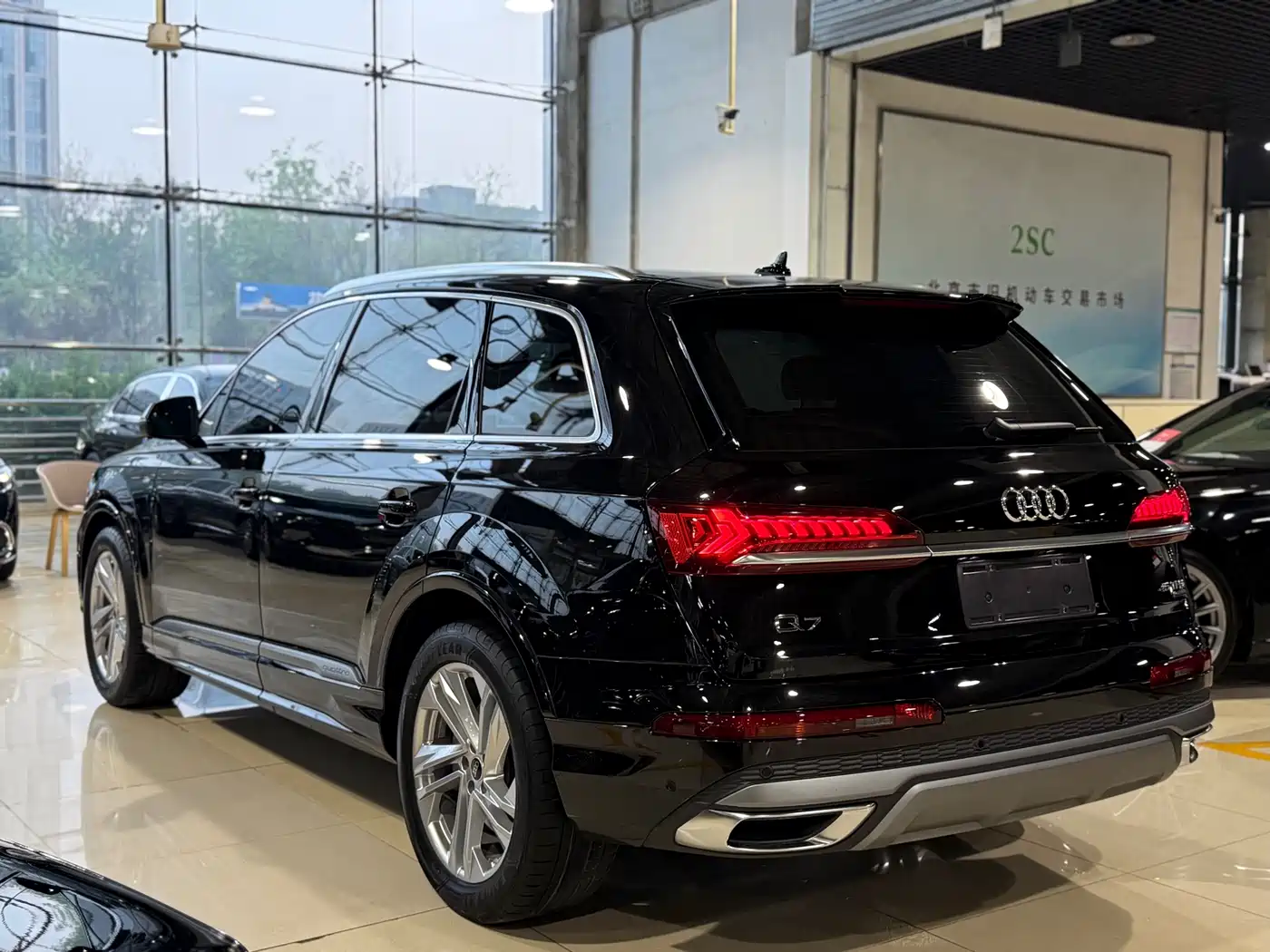 Audi Q7 2023 45 TFSI quattro S line Sport фото 27