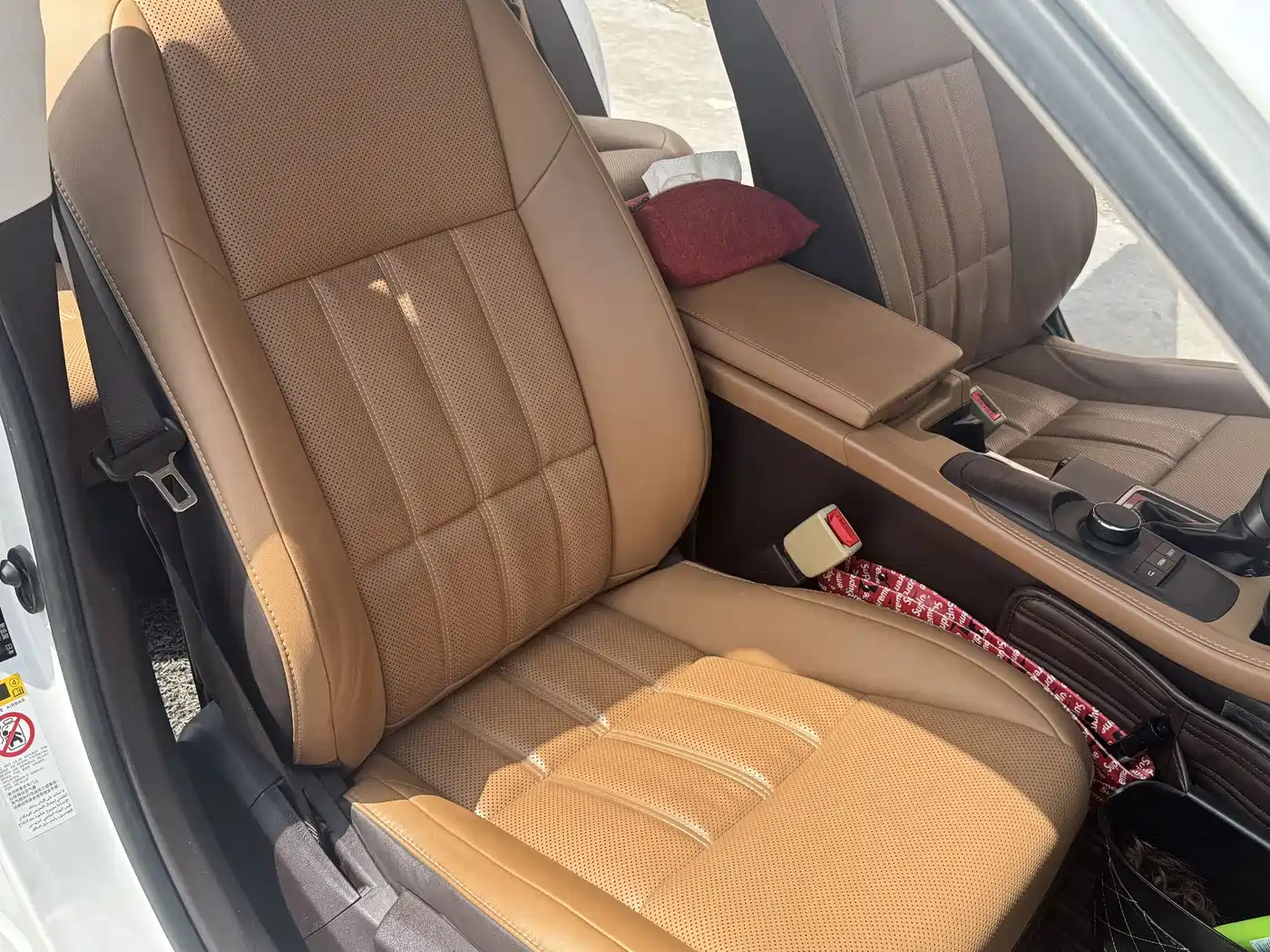 Фото 20 - Lexus ES