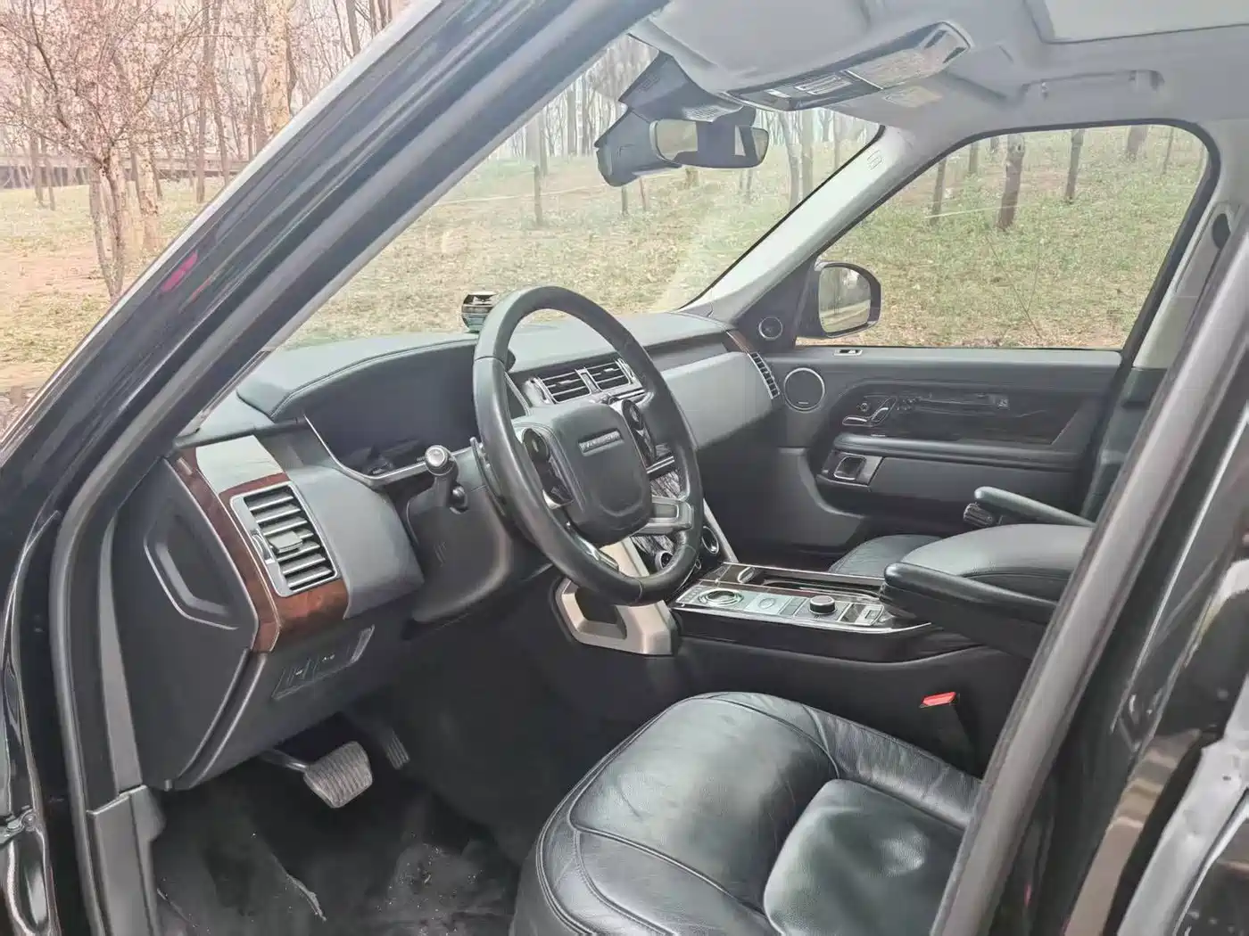 Land Rover Range Rover 2020 3.0 L6 Shengshi Edition фото 4