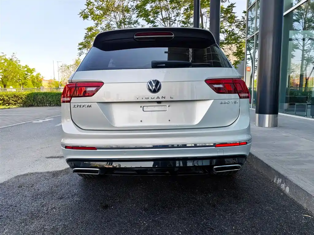 Volkswagen Tiguan L 2021 330TSI Automatic 2WD R-Line Flagship фото 6