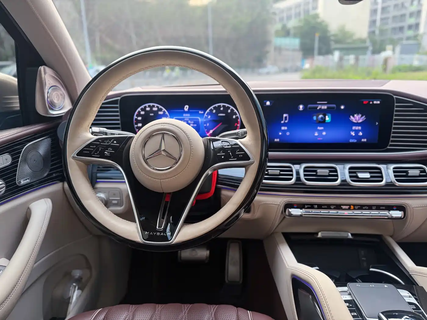 Mercedes-Benz GLS 2024 Model GLS 450 4MATIC Luxury фото 5
