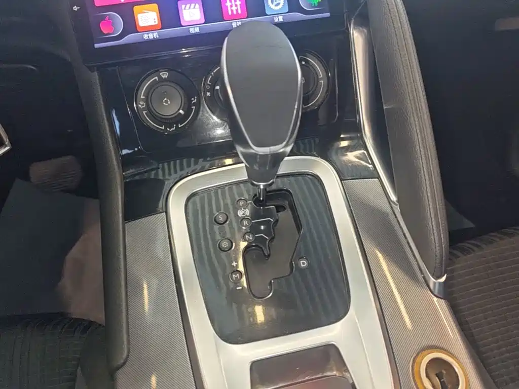 Peugeot 3008 2017 2016 1.6THP Automatic Standard Edition