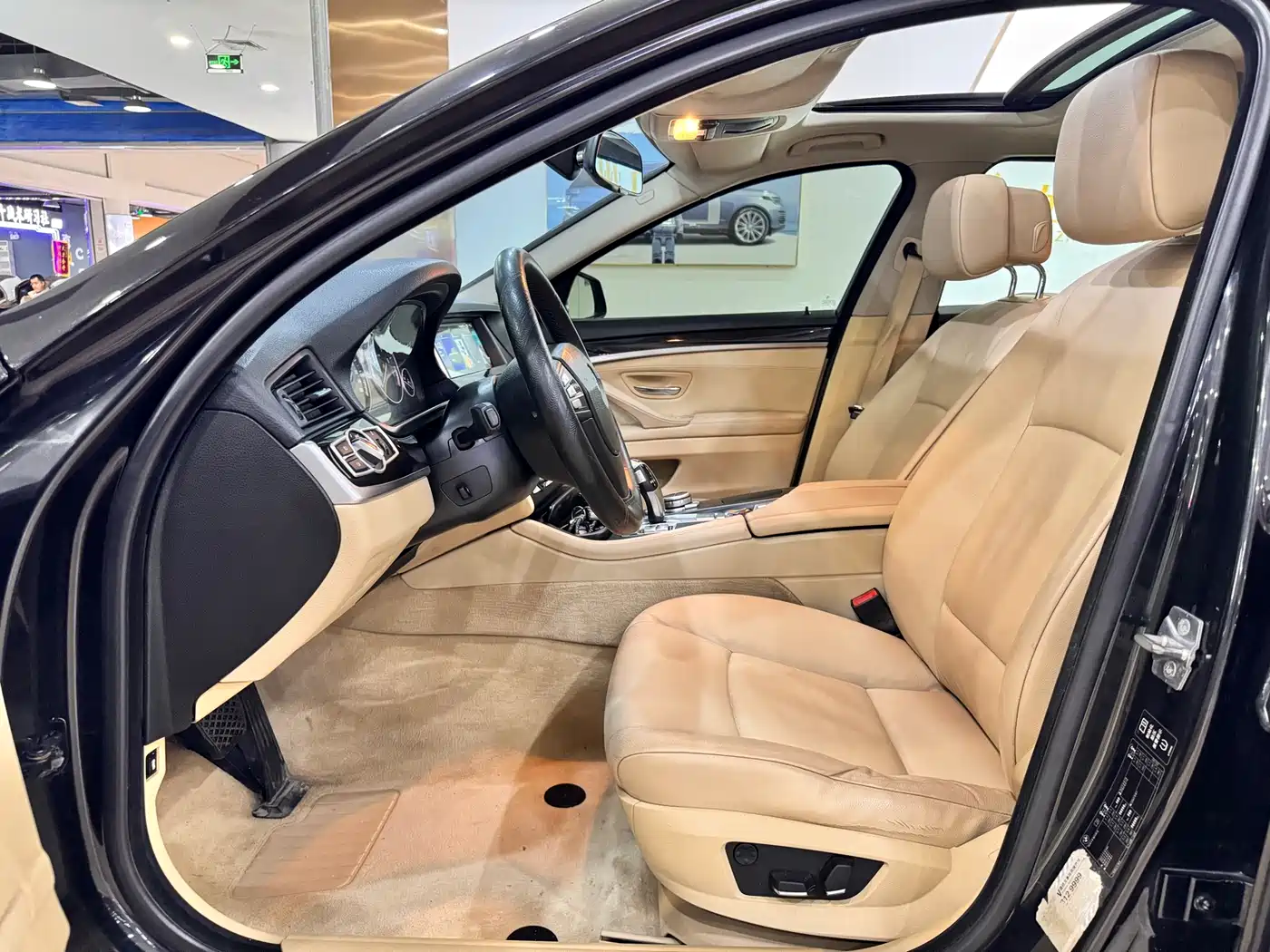 BMW 5 Series 2013 525Li Luxury фото 10