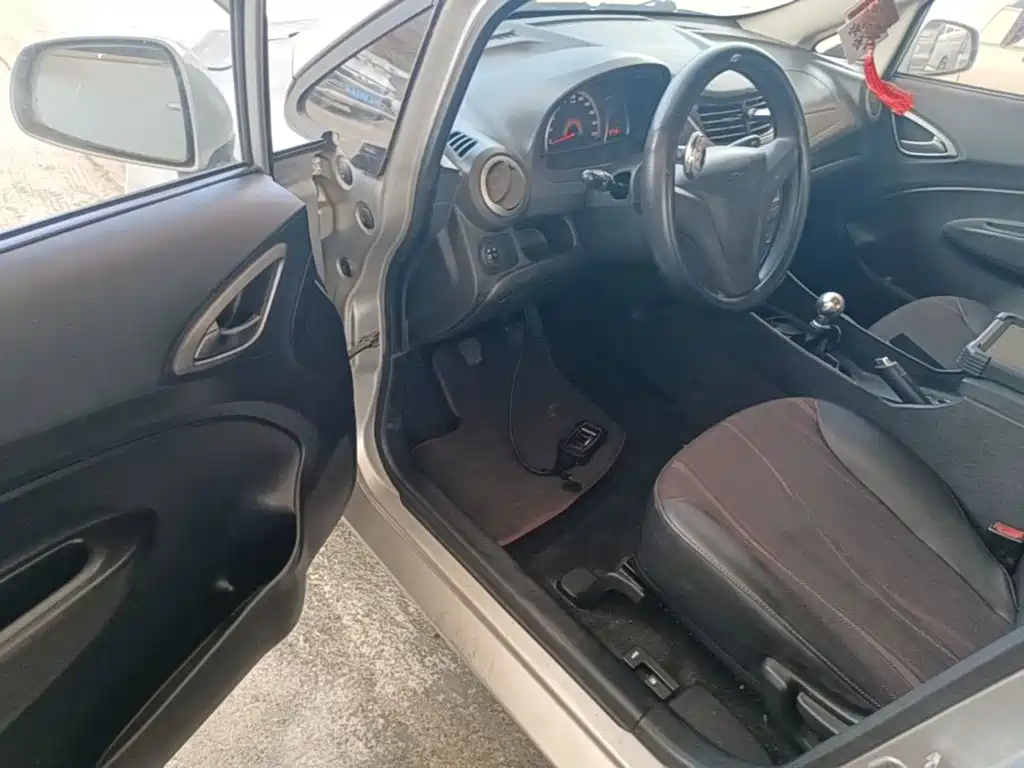 Chevrolet Sail 2014 2013 Sedan 1.4L Manual Happiness Edition II
