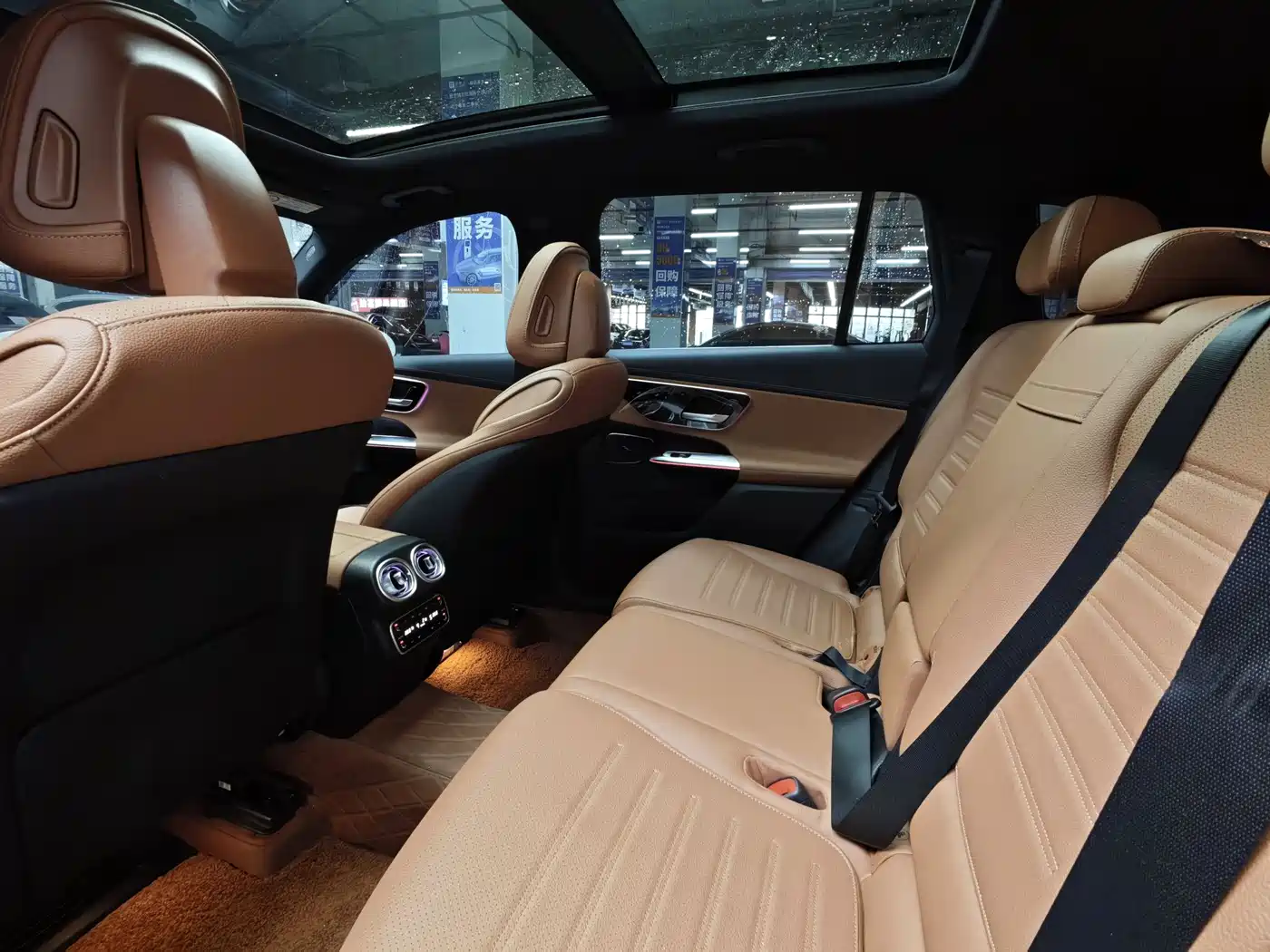 Mercedes-Benz GLC 2024 GLC 300 L 4MATIC Dynamic 7-seater фото 6