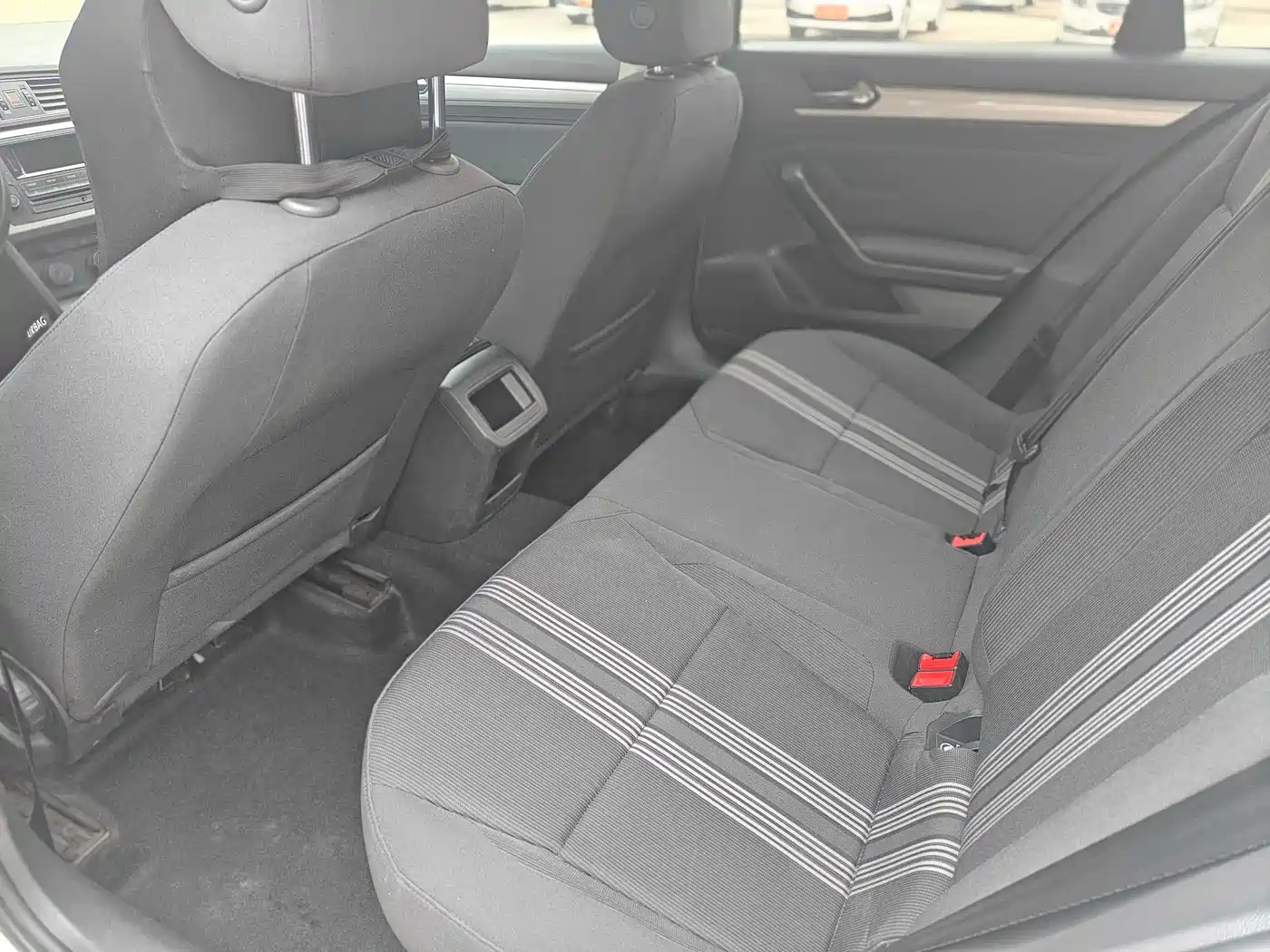 Volkswagen Lamando 2017 230TSI DSG Trend Edition фото 8