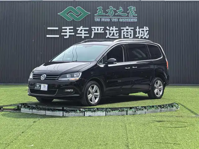  Volkswagen Sharan 2018 380TSI Comfort 7-Seater