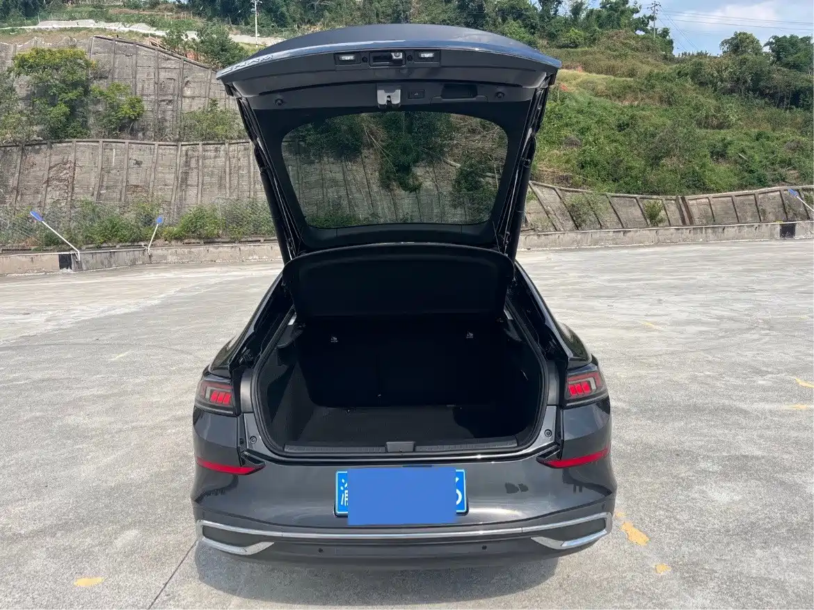 Volkswagen Lamando 2025 2025 Model Year Lamando L 280TSI DSG Cool & Spicy PLUS Edition