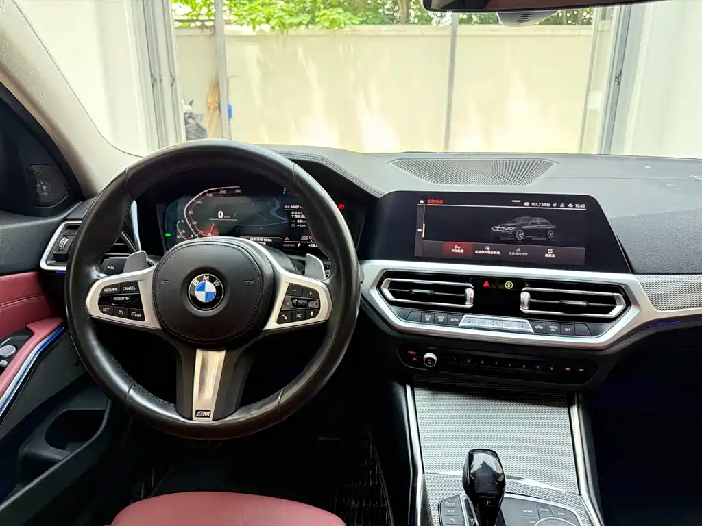 BMW 3-SERIES