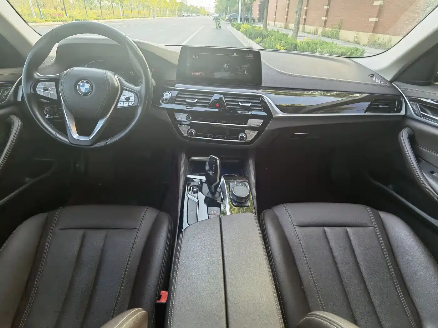 BMW 5 Series 2020 525Li Luxury Package фото 4