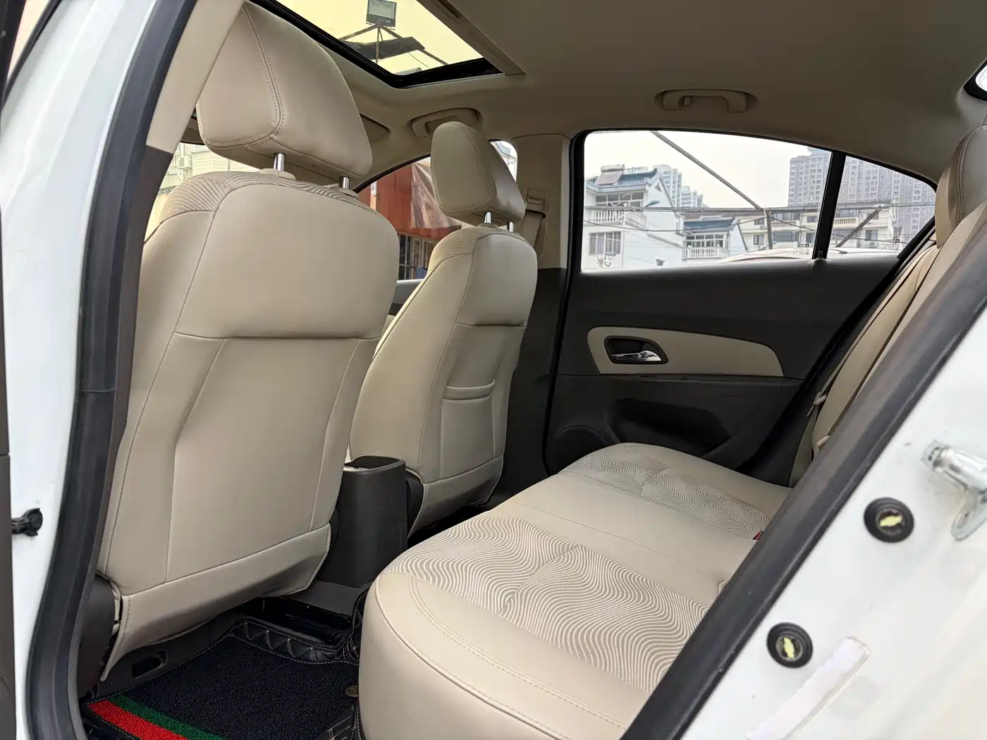 Chevrolet Cruze 2015 1.5L Classic SE AT фото 9