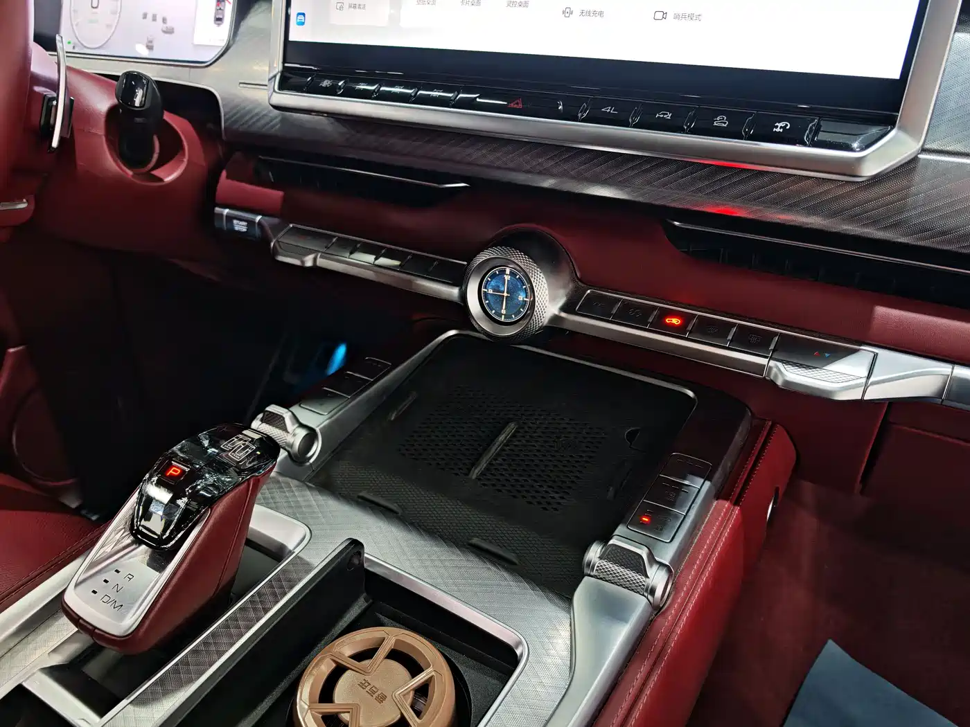 TANK TANK 700 NEW ENERGY