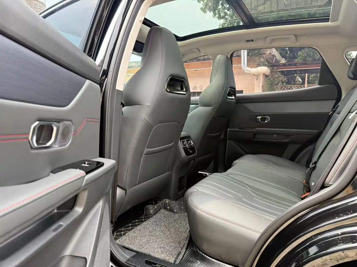 Jetour Dasheng 2025 2025 1.5TD DCT Premium Edition