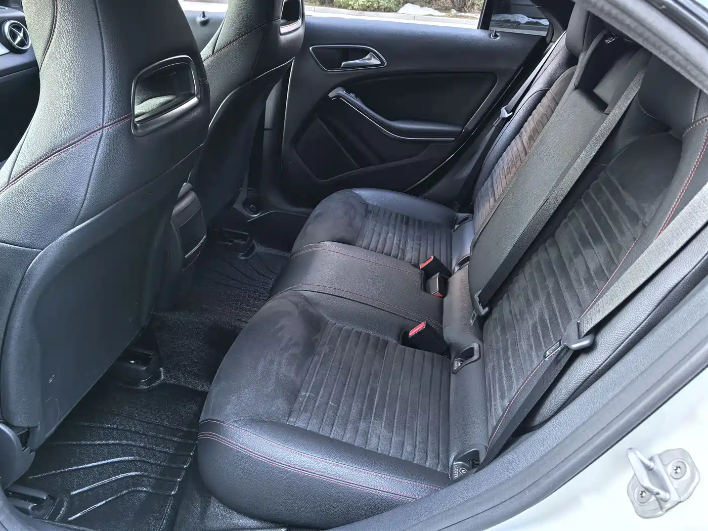 Mercedes-Benz CLA (Import) 2016 CLA 220 4MATIC фото 17