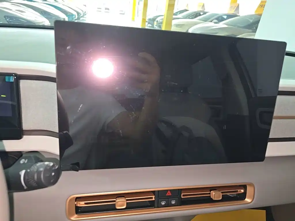 Geely ICON 2025 2026 Chocolate 1.5TD Pure Edition