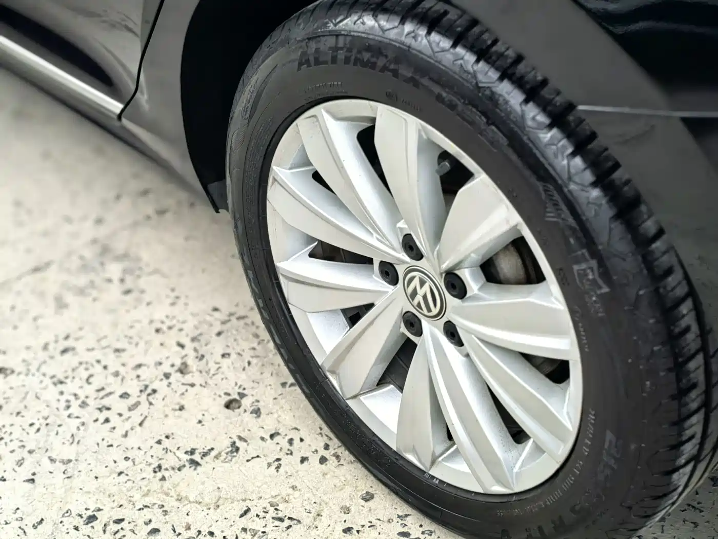 Фото 22 - Volkswagen Passat