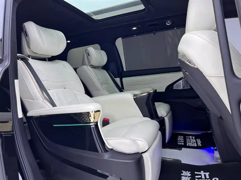 GAC Trumpchi Trumpchi M8 2023 Model Master Series 400T Flagship Edition фото 23